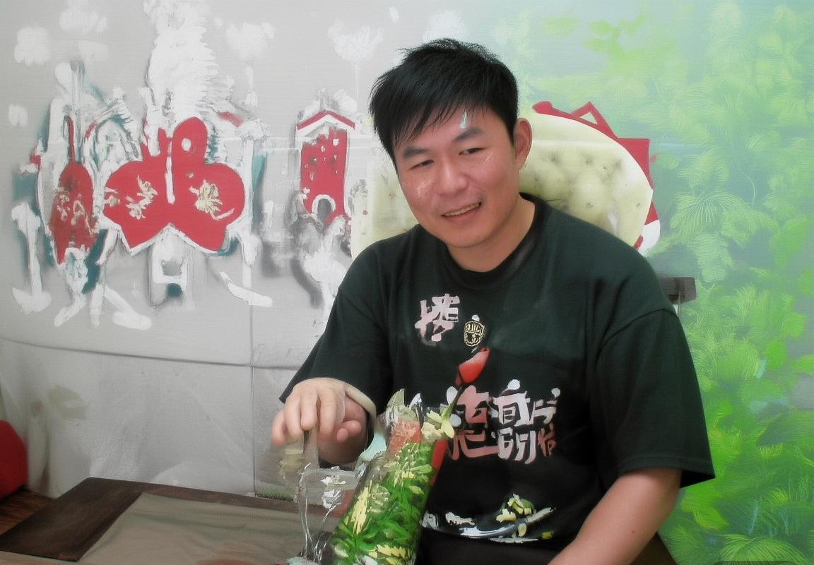 釜山偶像队VS江原球队：激情对决，精彩赛事回顾